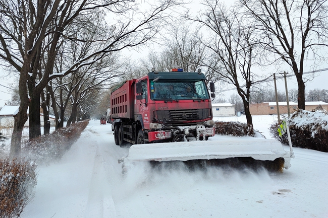 除雪车3.jpg